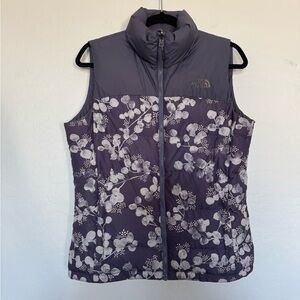 The North Face Nuptse 700 goose down floral vest in purple and gray size medium